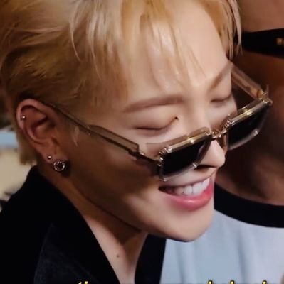 saniemeow's profile picture. 