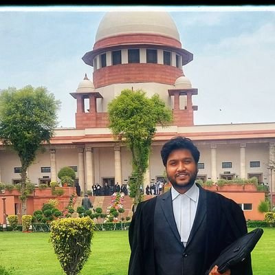 Advocate, Delhi High Court & Supreme Court 
LLM (RRU M/o Home Affairs)
LLB ( DU)
PGD -Cyber Law and Forensic (NLSIU Bangalore)