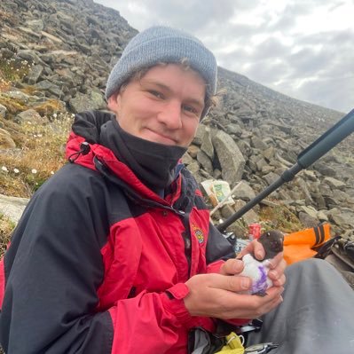 PhD @LivUni with @SEG_UL @NorskPolar. Behavioural ecologist drifting into the world of physiology and climate change. often found staring into the sky somewhere