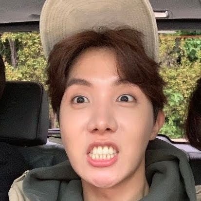 💜BTS 💜j-hope💜人生色々あったけどバンタンのおかげでプラス思考に転換👍人生これから無理せず楽しみますよ😊娘SUGAペン🐱目の中に入れてグリグリしても痛くない孫います💜英語ゆるゆる勉強中🌺韓国語も勉強始めます💜
超大人ARMYの会７１４番🌼