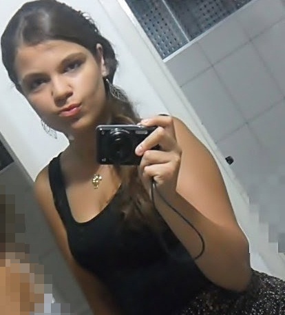 JChavony's profile picture. ' Vou sorrir mesmo triste. Vou me levantar mesmo após cair. Sempre fui assim, feliz, persistente e acima de tudo forte (:$ :*;#