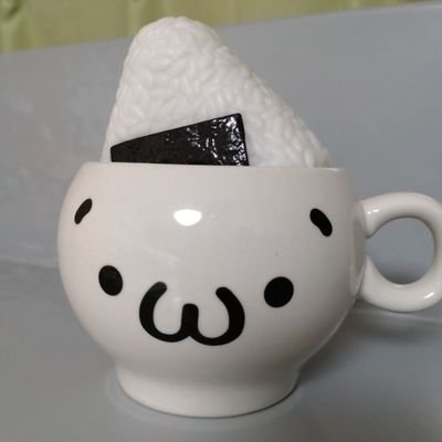 ぼんやり眺めてたまにしゃべります〜|ω゚)チラッ
ホロリスの方々をこっそりフォローしていって、楽しそうなツイートとかすぐイイネしてます(隠れコミュ障なので無言フォロー あしからずでオナシャス…)
囚人No.4233、すこん部No.5184
医療系社畜しとります〜
多趣味垢のサブ @TaronetJts_sub
