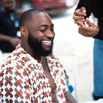 hesprime001's profile picture. Baba imade 4lyf...........madridistas even beyond death😤  Ronaldo is my GOAT.   Davido FC • Dark Humor • Hot Takes.   If you’re soft, my tweets aren’t for you.