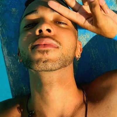 Se alguma coisa pode dar errado, dará. E mais, dará errado da pior maneira, no pior momento e de modo que cause o maior dano possível.