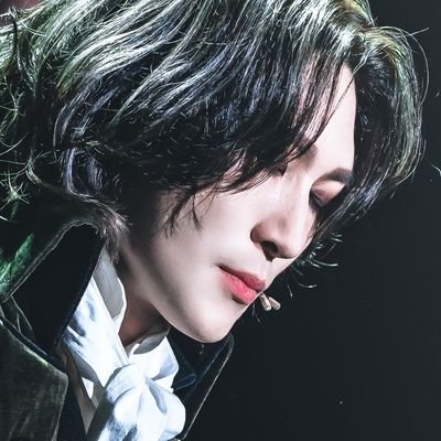 PianoPathetique's profile picture. Der Einzige, @RYRSYR