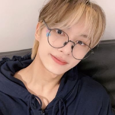 JUN in SEVENTEEN fan account
성인럿💎 | #文俊辉 #문준휘 #준 | 제 마지막 아이돌은 세븐틴입니다.