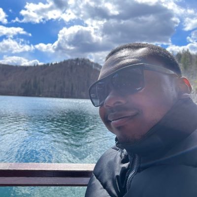 june_g12's profile picture. 