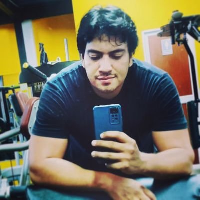 la musica mi vida, mi carrera mi futuro, y Dios mi fuerza pa´seguir adelante