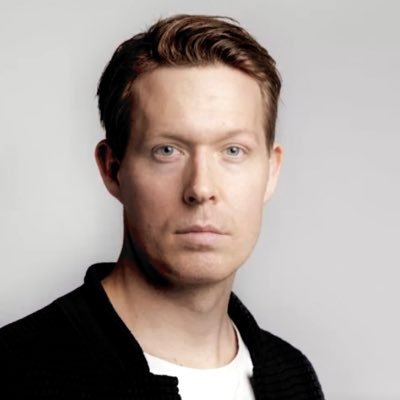 Souschef redaktionen Danmark, områdechef for politik, ret og sikkerhed @politiken / Ab@pol.dk.
