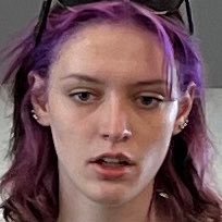 lizzycoxx's profile picture. brain is only cabbage.