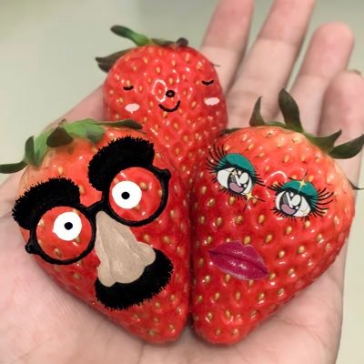 hereimtoloveyou's profile picture. Hi, there !