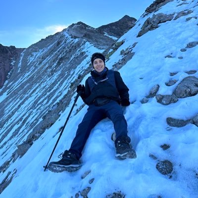 robertojm95's profile picture. 💼 Lic. Finanzas y Banca 🪙Asesor de inversiones certificado-AMIB figura 3 🌐Generando libertad a través de las inversiones