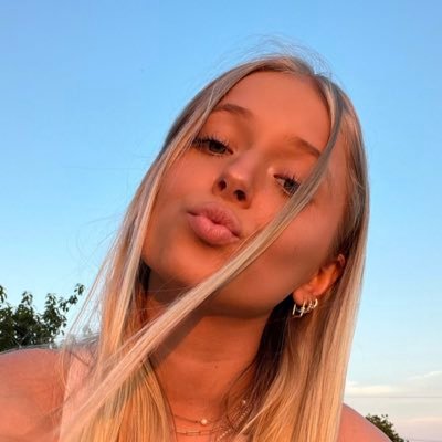 Claire Lizzy (@clairelizzyxx) / X