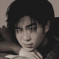 jooniehoonie's profile picture. rkive