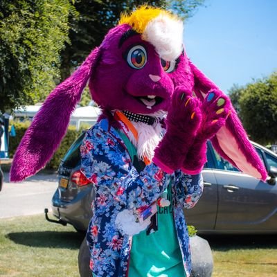 Heyaa,
Bunboy from the netherlands
posting beats and bars.
SoundCloud:@shiabunbeats
YouTube:@ShiawaseBunBeats
suit made by the amazing @wemightbite