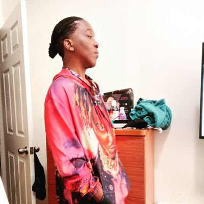 I'm a upcoming artist from Brooklyn NY East New York City