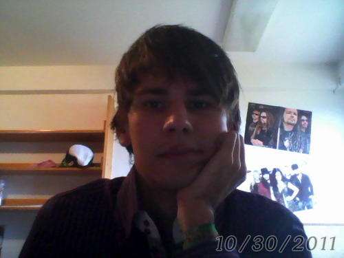 komi1211's profile picture. 