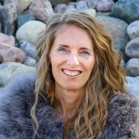 Beth Martens (King Hero's Journey Podcast) (@bethmartens) 's Twitter Profile Photo Beth Martens (King Hero's Journey Podcast) (@bethmartens) 's Twitter Profile Photo
