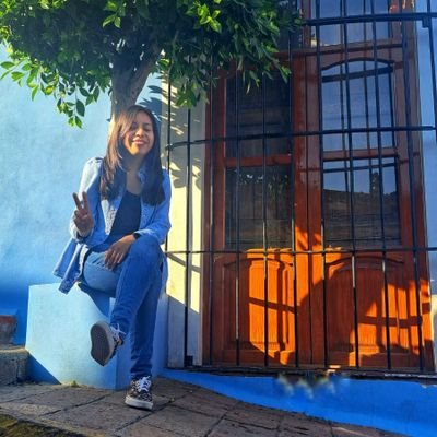El tiempo es un niño que juega y mueve los peones. Él tiene la supremacía. Heráclito
