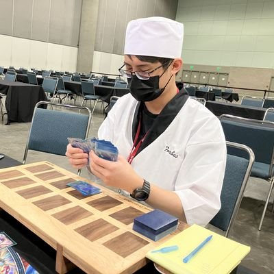 That one YGO Suship Guy.
YuGiOh, Digimon, Tokusatsu, and Memes.
西の軍艦寿司デュエリスト!
insta: @birbisgamer
Youtube: https://t.co/xc3BmRMfXB
Twitch: jankfessorygo