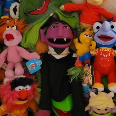 Welcome to my Muppet Collection page! I'm a lifelong collector with over 1000 items and counting. | by @deadlydarker