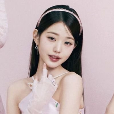 자신에게 너무 가혹하게 굴지 말고, 그냥 자신답게 인생을 즐기세요. ૮꒰ ˶• ༝ •˶꒱ა ♡