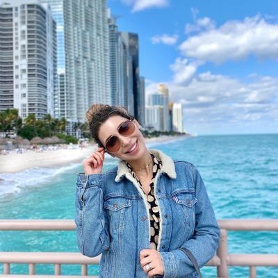 👩💻 Helped 150+ ladies be their own boss with Amazon and Crypto,🚀$10k debts ➡️ $967,000 in 2 years.
Long time investor.