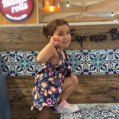 تعرف فلان ؟ أه أعرفه ، عاشرته ؟ لا يبئاا متعرفوش ..👋🏽🧖🏻