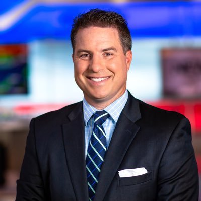 Sports Anchor/Reporter @wtnh . ED/BC podcast. Dad to two great kids. UConn ‘95 erik.dobratz@wtnh.com, Old Saybrook beach bum