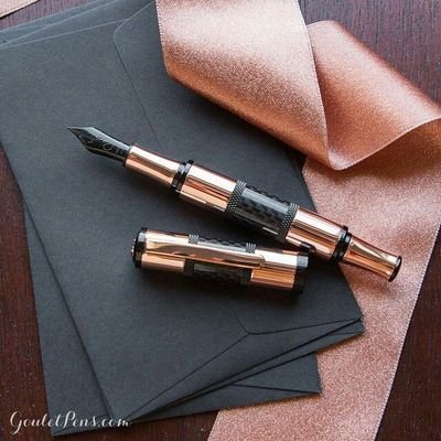 Wisdom_Quill's profile picture. 𝓞𝓷𝓬𝓮  𝓾𝓹𝓸𝓷  𝓐  𝓦𝓲𝓼𝓭𝓸𝓶 
Let's purify our heart & soul.
أُحِب ربي.. وأُحِب الحمد.. 
وأؤمن بهذا الوعد العظيم 
"وَسَنَجْزِي الشَّاكِرِينَ." (145:3)