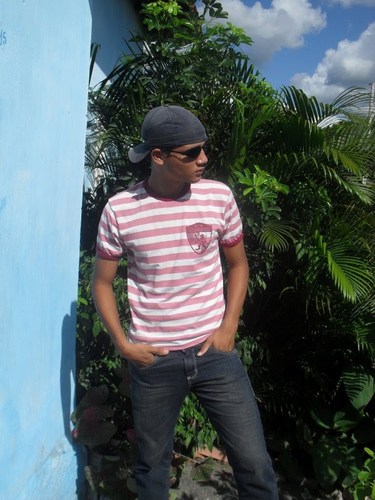 netthosantos's profile picture. 