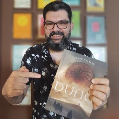 Sociólogo, Educador, Criador do @dunabrasil e do @dunacast , o podcast oficial do Fandom de Duna no Brasil.
