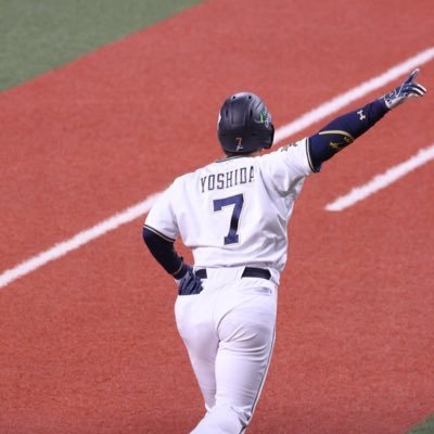 オリックスが大好きな学生です！吉田正尚選手が大好きです！野球好きな方やプロスピやっている方、フォロー気軽にしてください！あとピストンズも好きです。無言フォロー失礼します。現地観戦3勝2敗