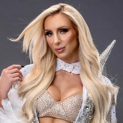 fan account! just a girl loving & supporting charlotte flair forever and ever ♥️