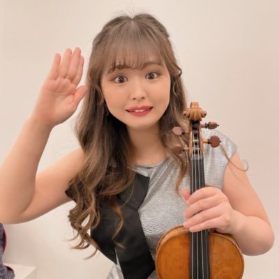 お邪魔します…か…❓ ヴァイオリニスト 𝐌𝐈𝐍𝐀𝐌𝐈 @minamiviolinistアナタの知らない日常をｵﾄﾄﾞｹいたします✨ 𝑵𝑬𝑿𝑻 𝑪𝑶𝑵𝑪𝑬𝑹𝑻🩵 4/22, 4/26 in Boston