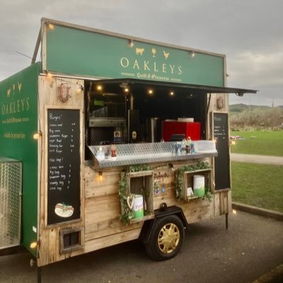 Great food, warm welcome for all! why not hire our NEW rustic food trailer for your next celebration ❤️🇮🇹