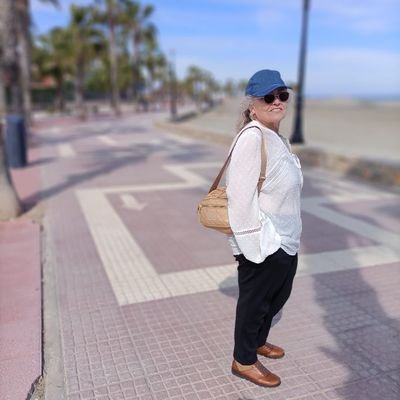 maikamur's profile picture. Risueña....