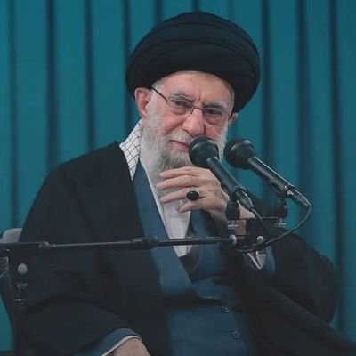 یک دهه هفتادیــ ـدانشجوــ ـانقلابیــ ـتحت فرمان ولی فقیهــ
❣أَلا بِذِكرِ اللَّهِ تَطمَئِنُّ القُلُوبُ❣