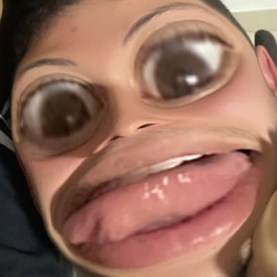 gugu070503's profile picture. 