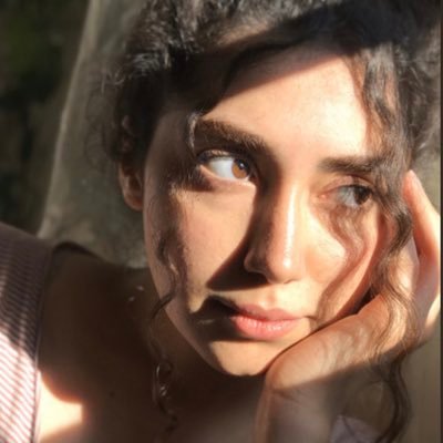 maryamb977's profile picture. 