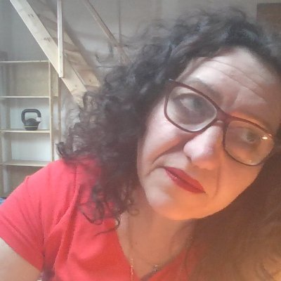 Artemisia111's profile picture. moving