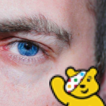 MrBeachHut's profile picture. Beloved husband of @MrsBeachHut, foodie, cacher, photographer, telecoms insight analyst (views my own), with a touch of added geek sprinkled on top.