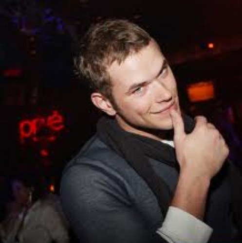 Thisbossfake's profile picture. 