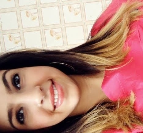 Aquilo que nos fere é aquilo que nos cura, a vida tem sido muito dura comigo, mas ao mesmo tempo tem me ensinado muita coisa. - Caio F. Abreu