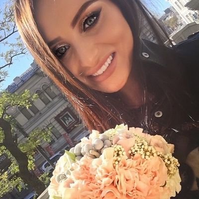 Anis28221734243's profile picture. foodie girls