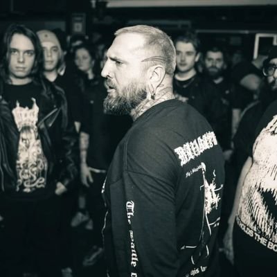 Doom_and_groom's profile picture. metal head snowboarder