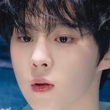 djkitty1027's profile picture. 김우석으로살고김우석으로죽고..