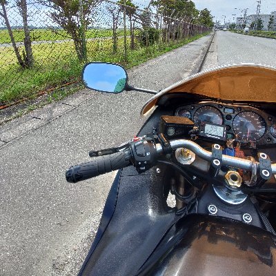 静岡在住バイク乗り。ガルパン、孤独のグルメ、今夜はコの字で、ワカコ酒、食べ（呑み）歩き大好き( ≧▽≦)b Shizuoka residence motorcycle taking. I eat and (I drink.) I walk, and likes very much.