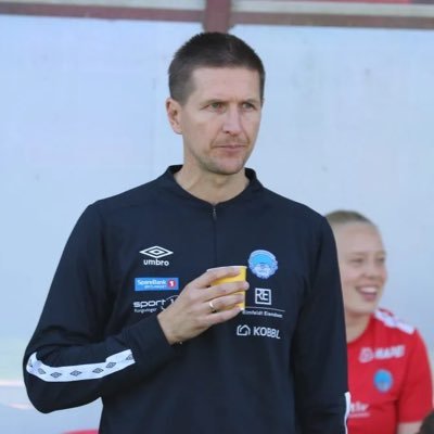 skasb77's profile picture. Gruegutt som brenner for spillerutvikling og digger å jobbe med ambisiøse spillere. Trener for KIL Kvinner og KIL G2010. Jobber for Guru Utvikling.