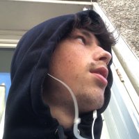 benzouz (@baackbone) 's Twitter Profile